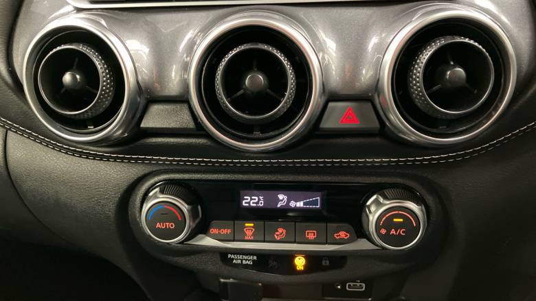 Nissan Juke 1.0 DiG-T 114 N-Connecta 5dr DCT Petrol Hatchback